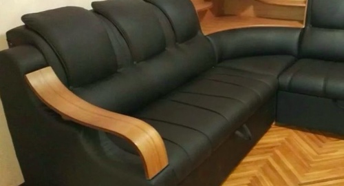 Перетяжка кожаного дивана. Белогорск